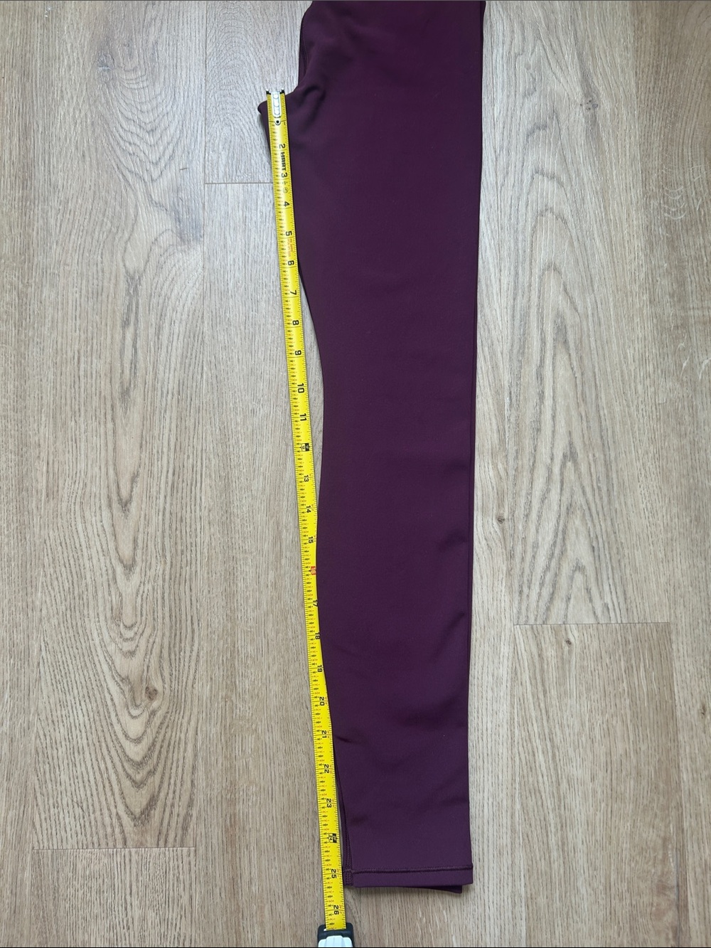 Vuori Chilled Out High-Waisted Leggings In Cerise Size XXS NWOT - Picture 8 of 8